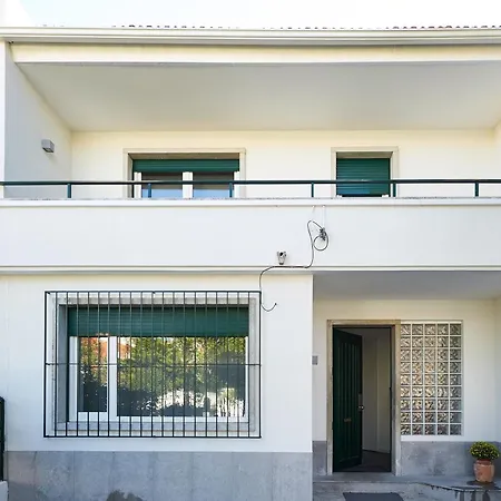 Casa Da Clementina - A Serene Garden بيت للعطل